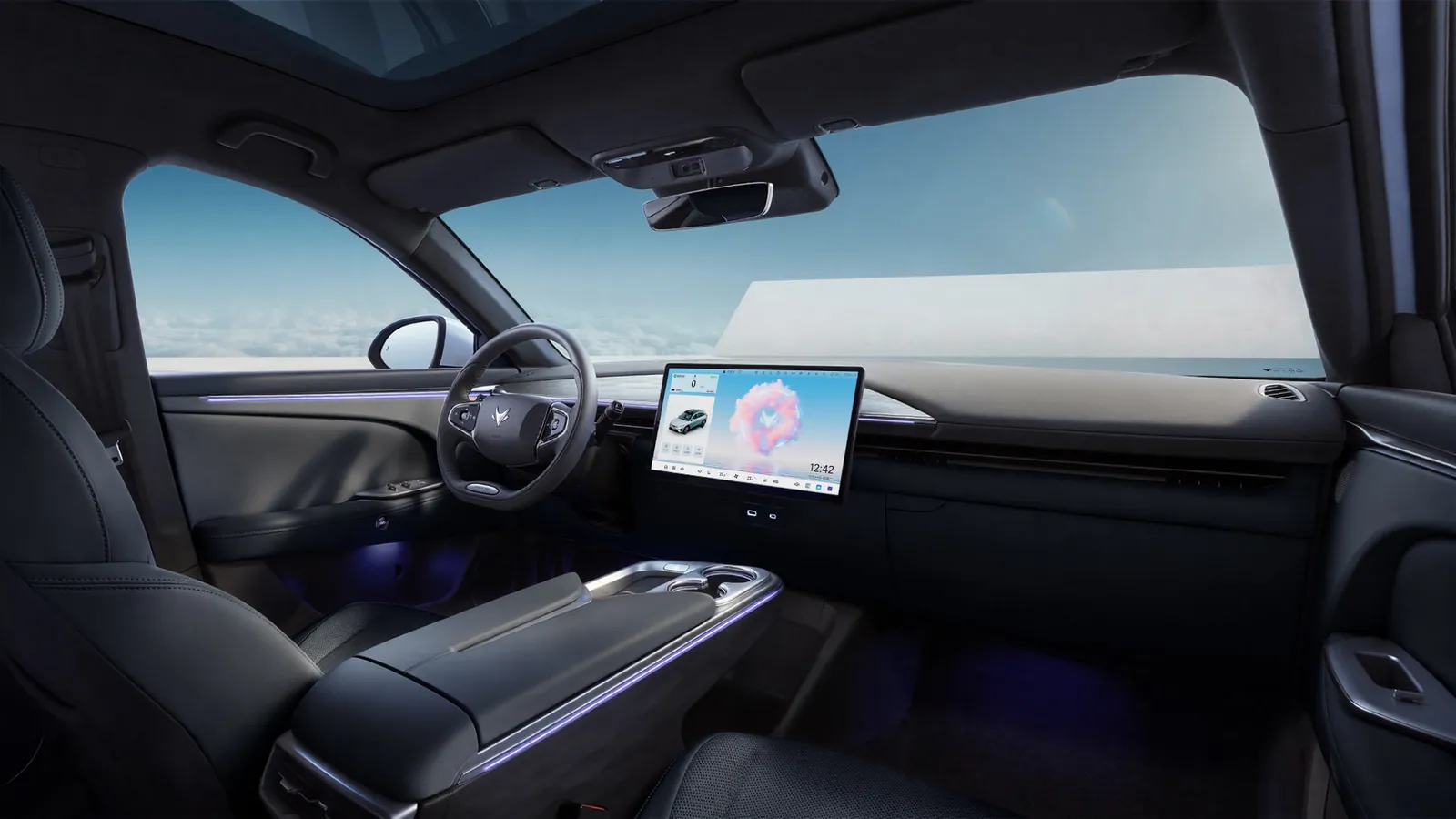 Interior do Arcfox T5 com head-up display panorâmico